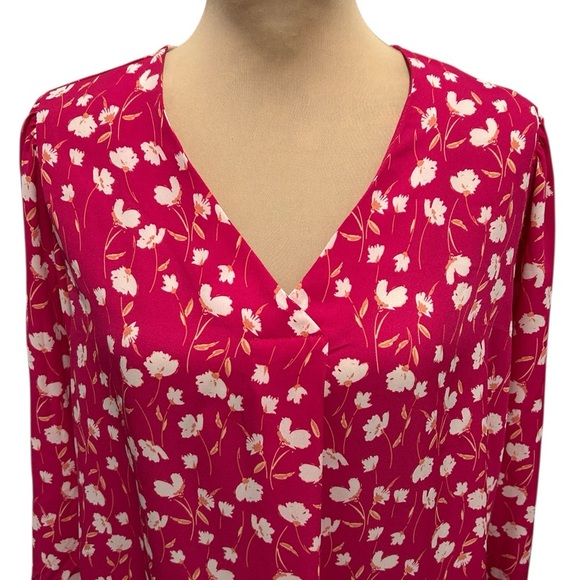 NWOT Lush Women’s Plus Size 1X Red Floral V-Neck Long Sleeve Blouse - Picture 2 of 10